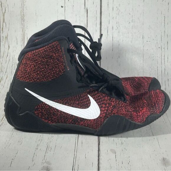 Nike Tawa Flyknit Mens Wrestling Boxing Shoes Red Mens Size 9.5 CI2952-016 - Picture 1 of 9